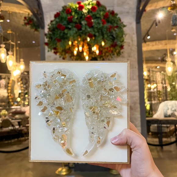 Elegant hand made angel wing glass art block - Picture 4 of 5